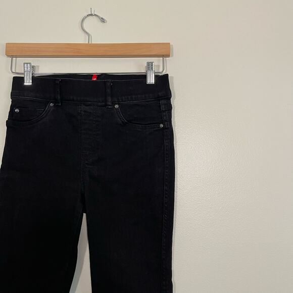 Spanx • Ankle Skinny Jeans in Clean Black Petite - Picture 2 of 6